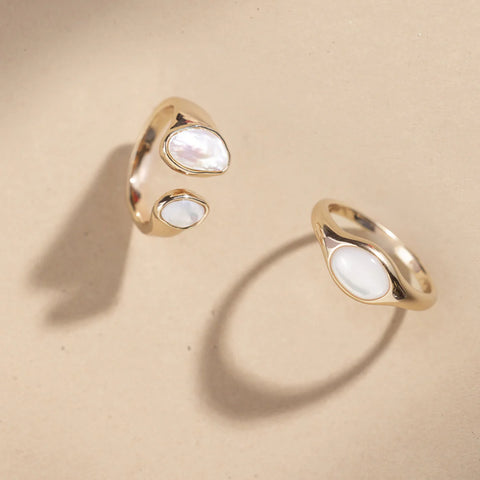 Mother of Pearl Signet Ring